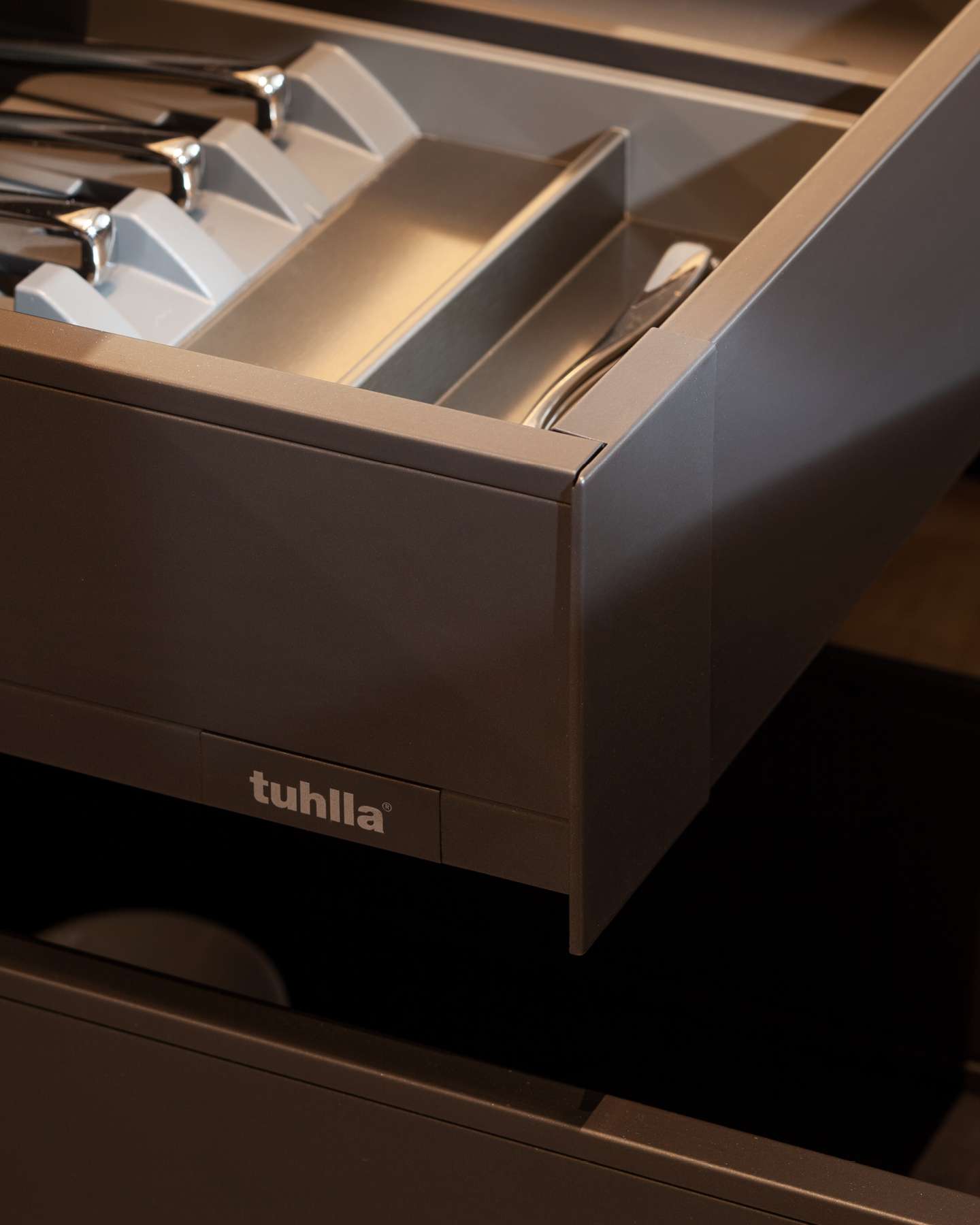 Tuhlla Bespoke PA01 4x5 Vertical2