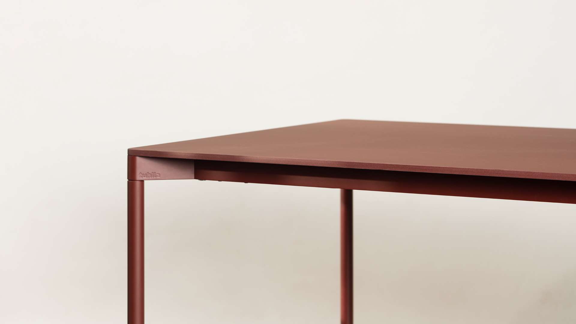 Tuhlla A5 16x9 Horizontal 